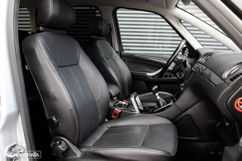 Ford Galaxy 2.0 TDCi Titanium - 30
