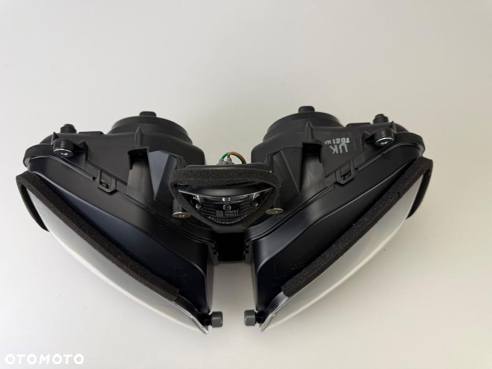 Przednia lampa reflektor Honda CBR 600RR PC37 2003-05 - 7