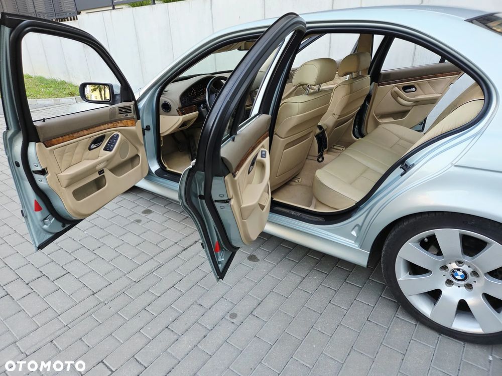 BMW Seria 5 - 8