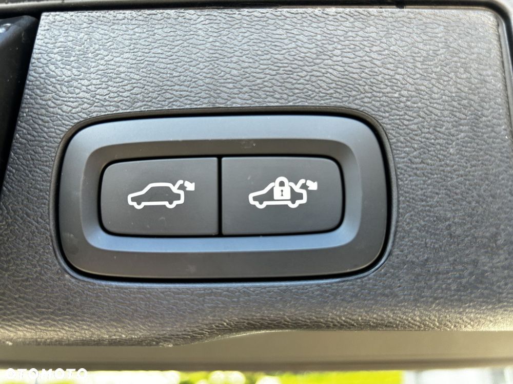Volvo XC 60 - 24