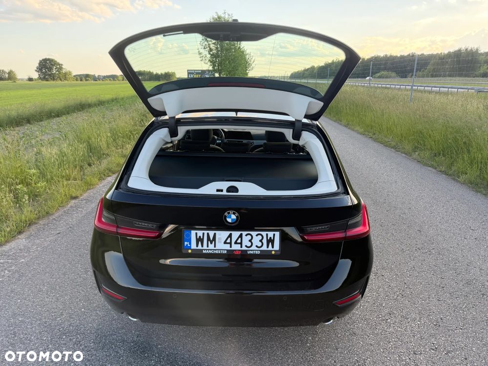 BMW Seria 3 320d xDrive Advantage - 15