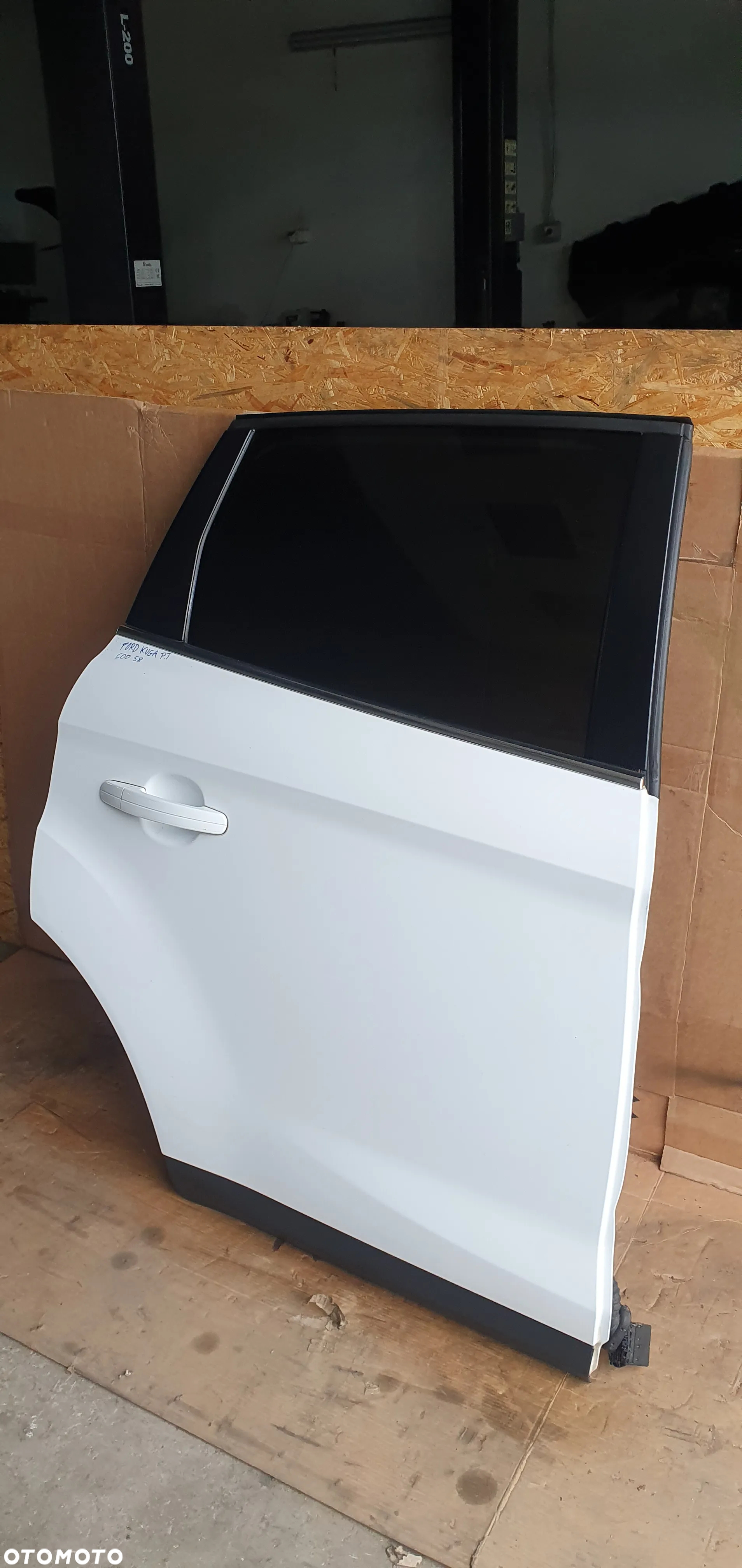 Drzwi prawy tył tylne prawe Ford Kuga MK1 58 - 2