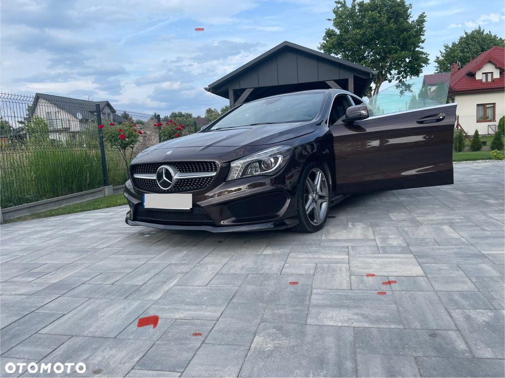 Mercedes-Benz CLA 250 7G-DCT AMG Line - 3