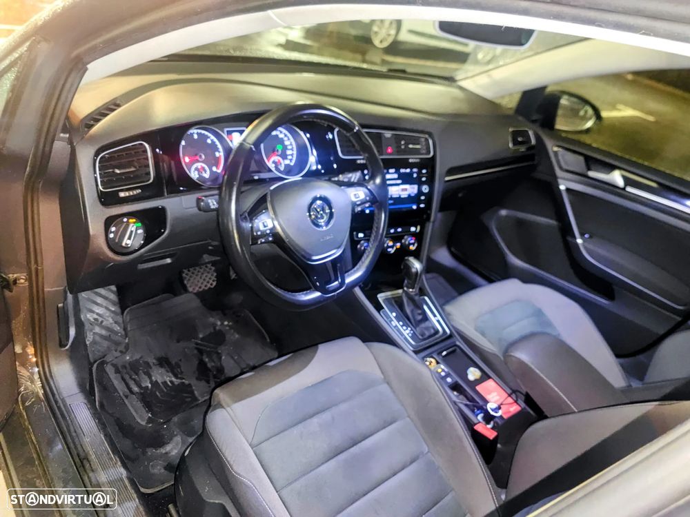 VW Golf Variant 1.6 TDi Highline DSG - 8