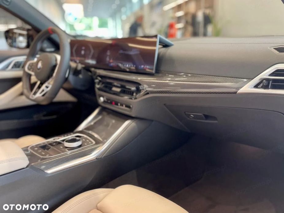 BMW Seria 4 M440i xDrive mHEV - 11