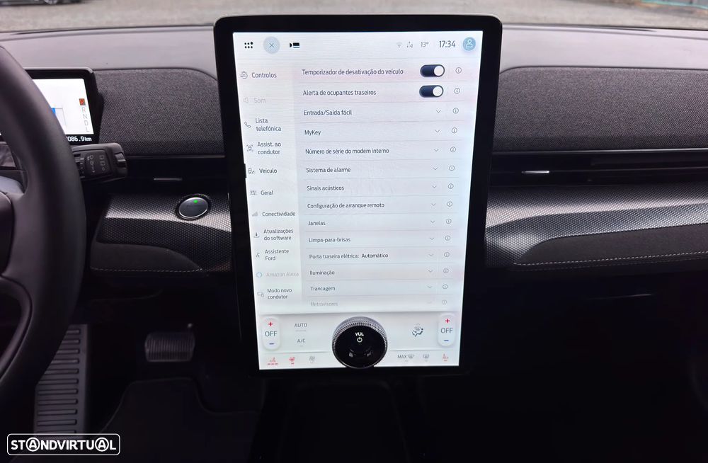 Ford Mustang Mach-E AWD GT - 30