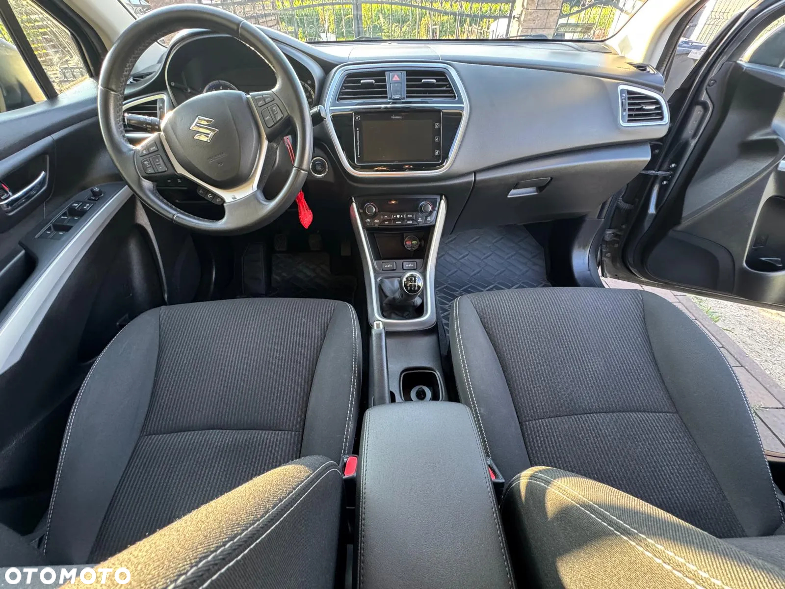 Suzuki SX4 S-Cross 1.0 T Premium - 33