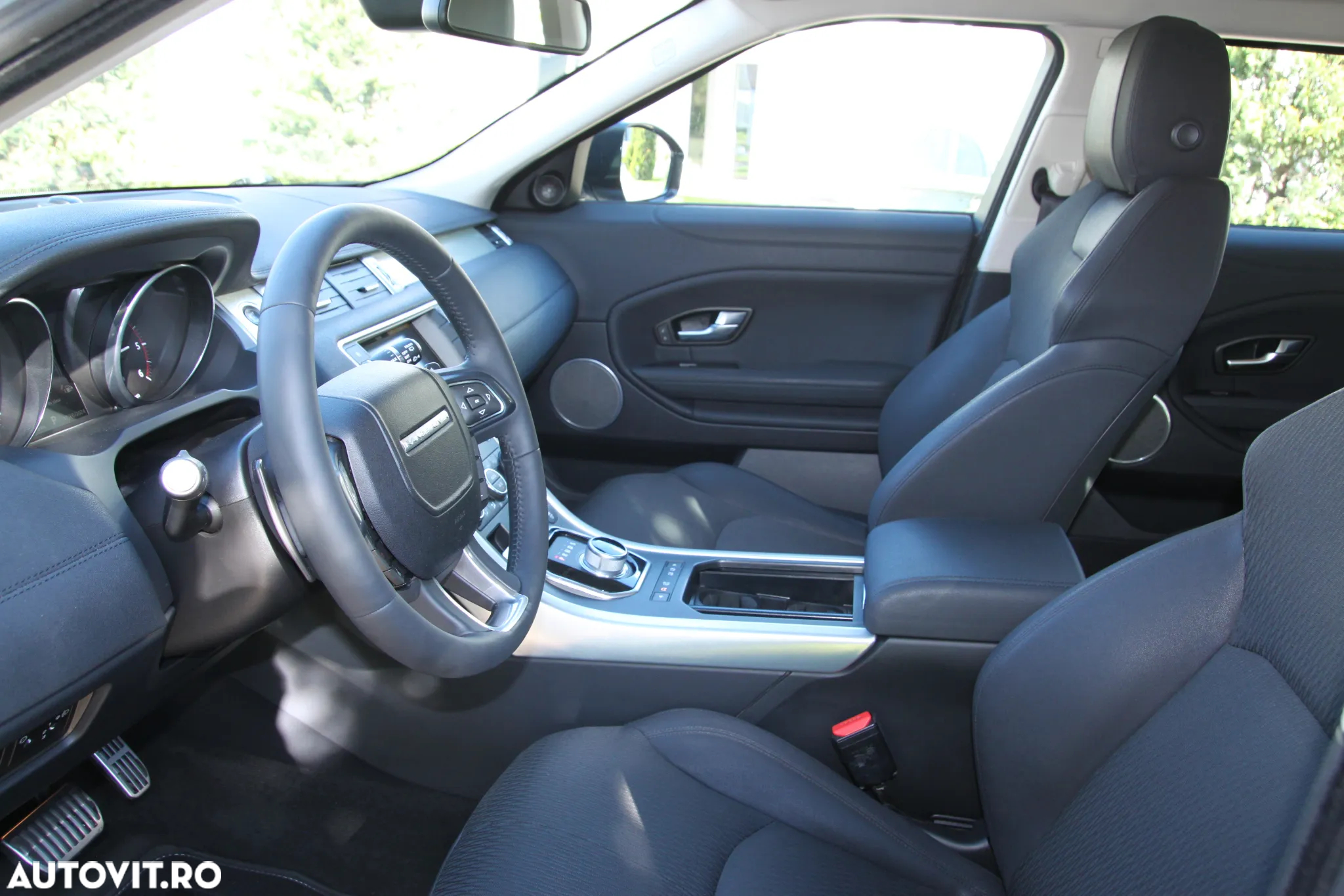 Land Rover Range Rover Evoque - 8
