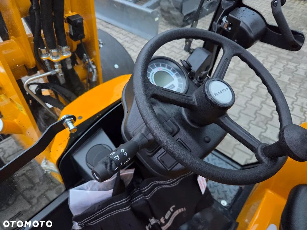 Schäffer Schäffer Ładowarka Miniładowarka Teleskopowa Schaffer 2630T SLT - 2755kg Łyżka + Widły - 15