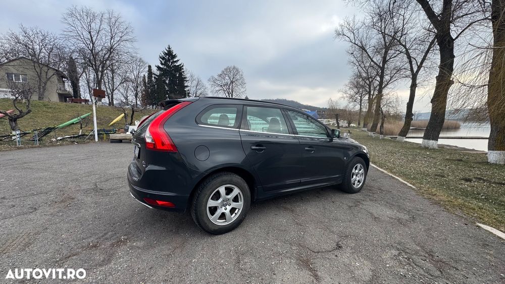 Volvo XC 60 D4 AWD Geartronic Summum - 10