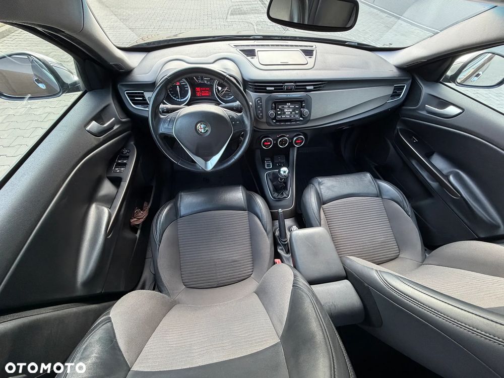 Alfa Romeo Giulietta 2.0 JTDM 16V Veloce - 13