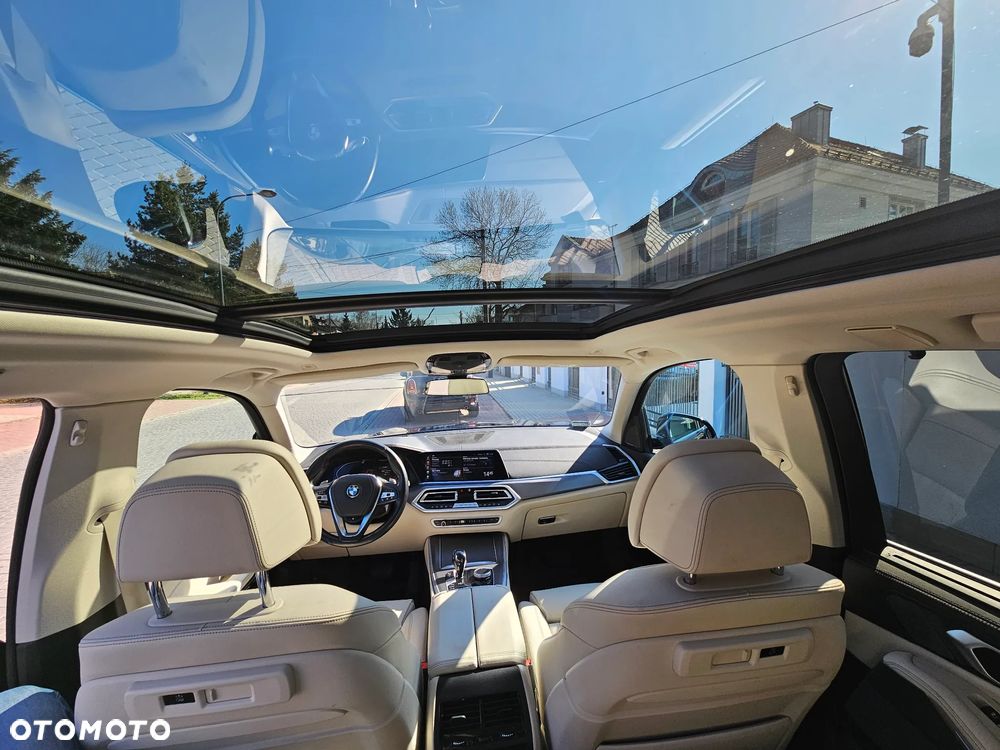 BMW X5 xDrive40i - 12