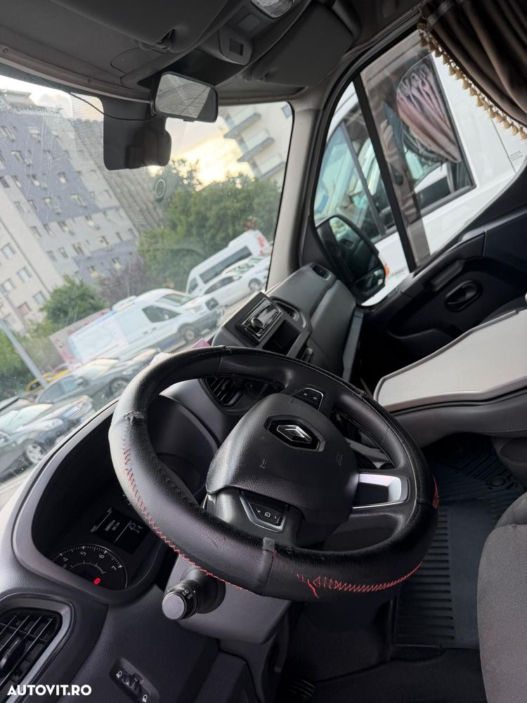 Renault Master 2.3 Blue 135 TT Furgon CD 3,5t L3H2 9 m3 - 14