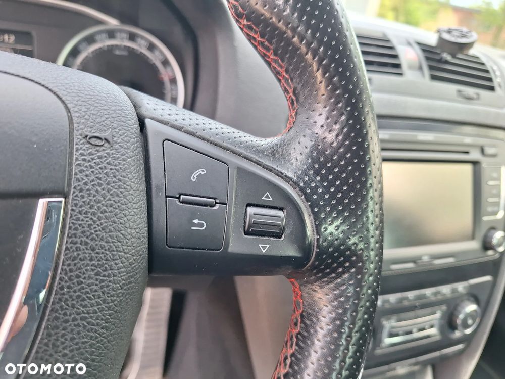 Skoda Octavia 2.0 TDI RS DSG - 19