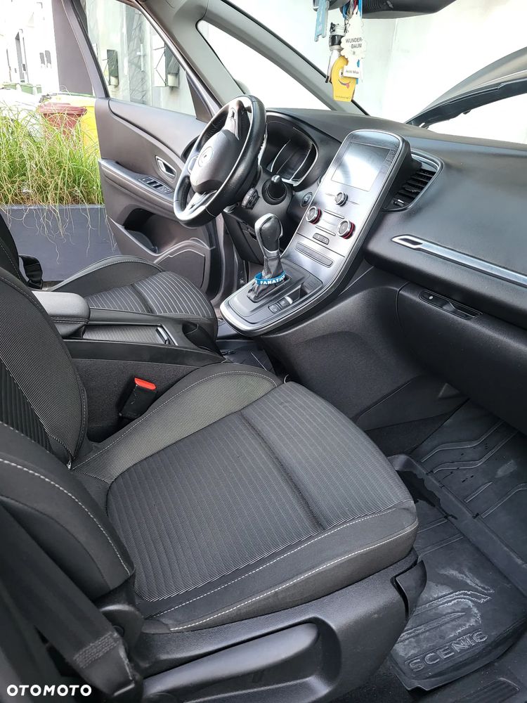 Renault Scenic - 16