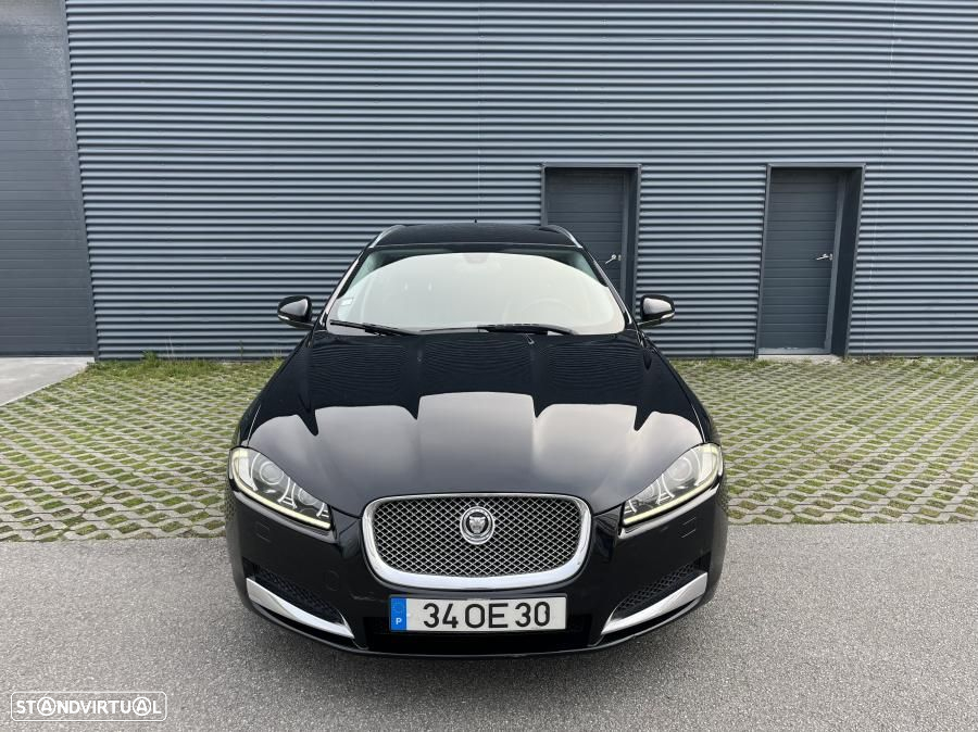 Jaguar XF Sportbrake 2.2 D Premium Luxury - 34
