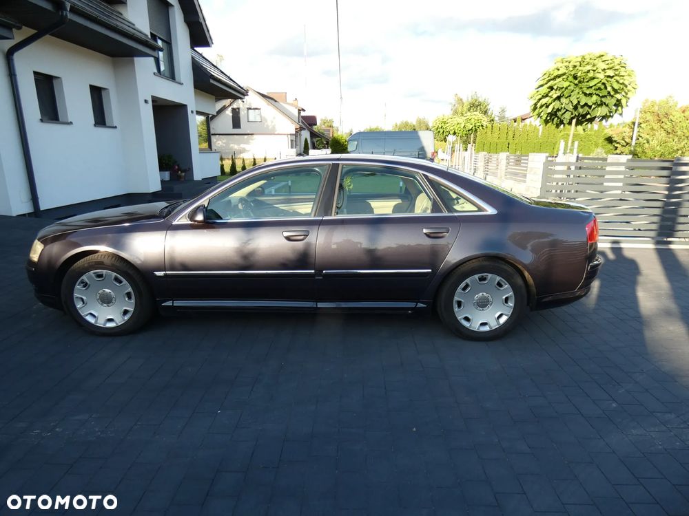 Audi A8 - 7