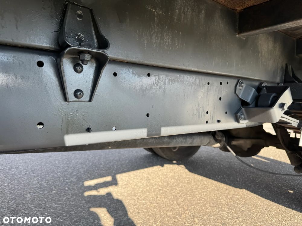 Iveco 35C15 * 3.0 / 150KM * Skrzyniowe * Rozstaw osi: 3.75 * Rama do zabudowy * - 33