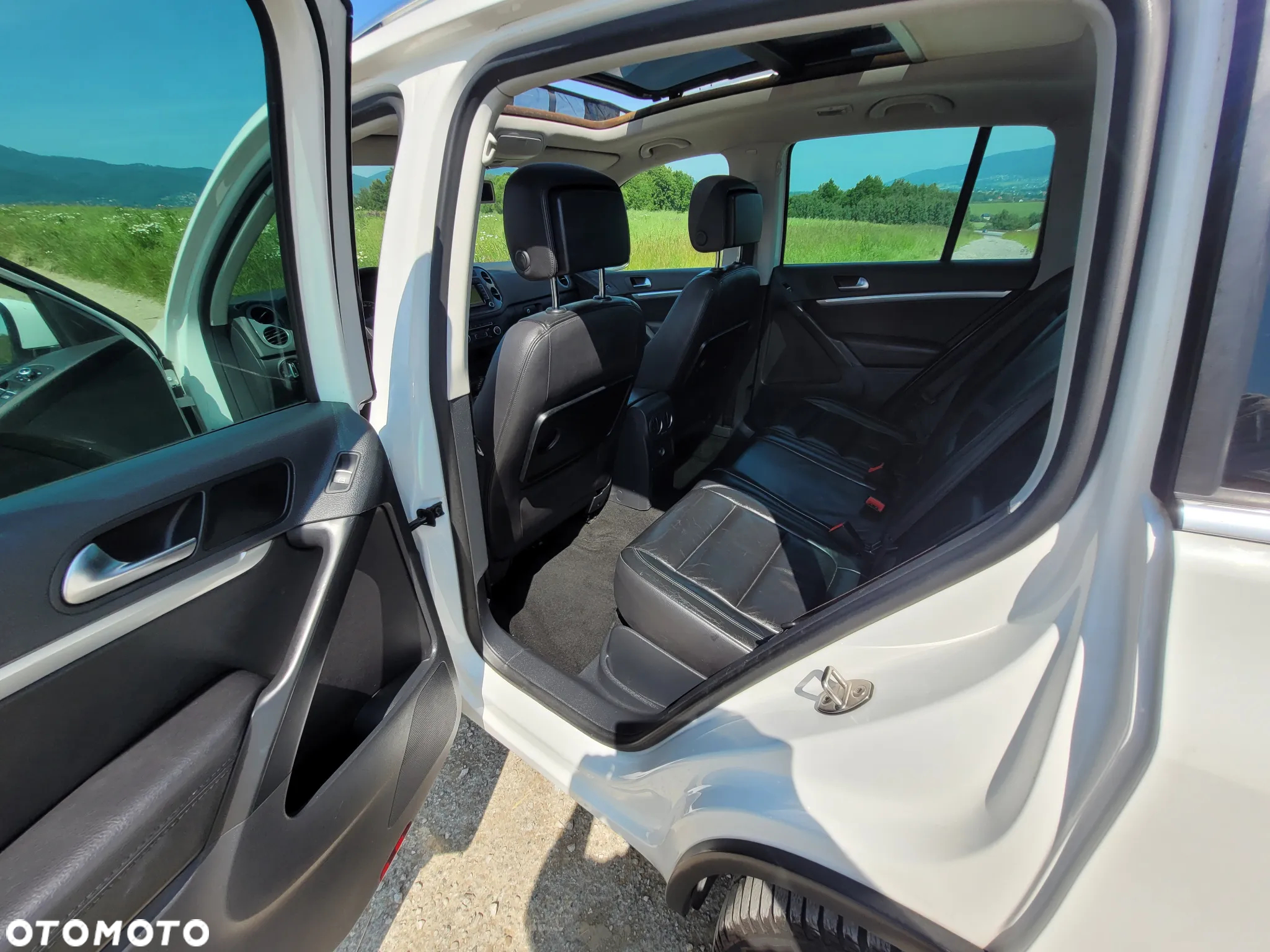 Volkswagen Tiguan 2.0 TDI DPF BlueMotion Technology Exclusive - 8