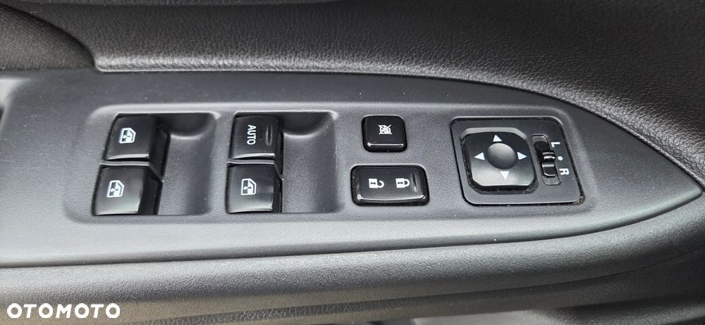 Mitsubishi Outlander 2.0 City Style 2WD - 24