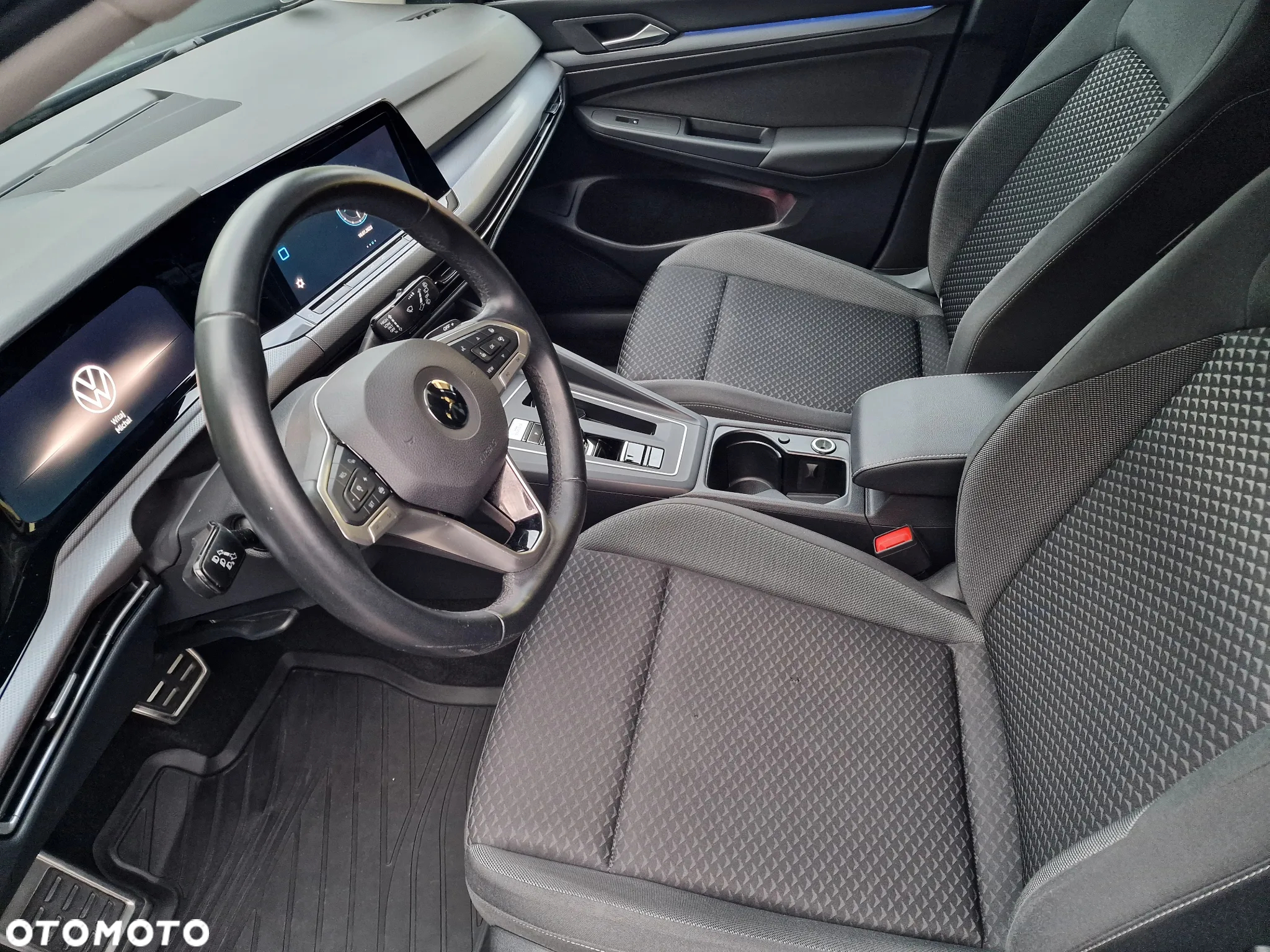 Volkswagen Golf 2.0 TDI SCR DSG Life - 16