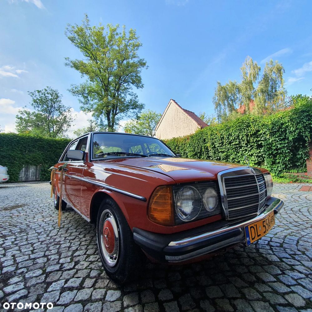 Mercedes-Benz W123