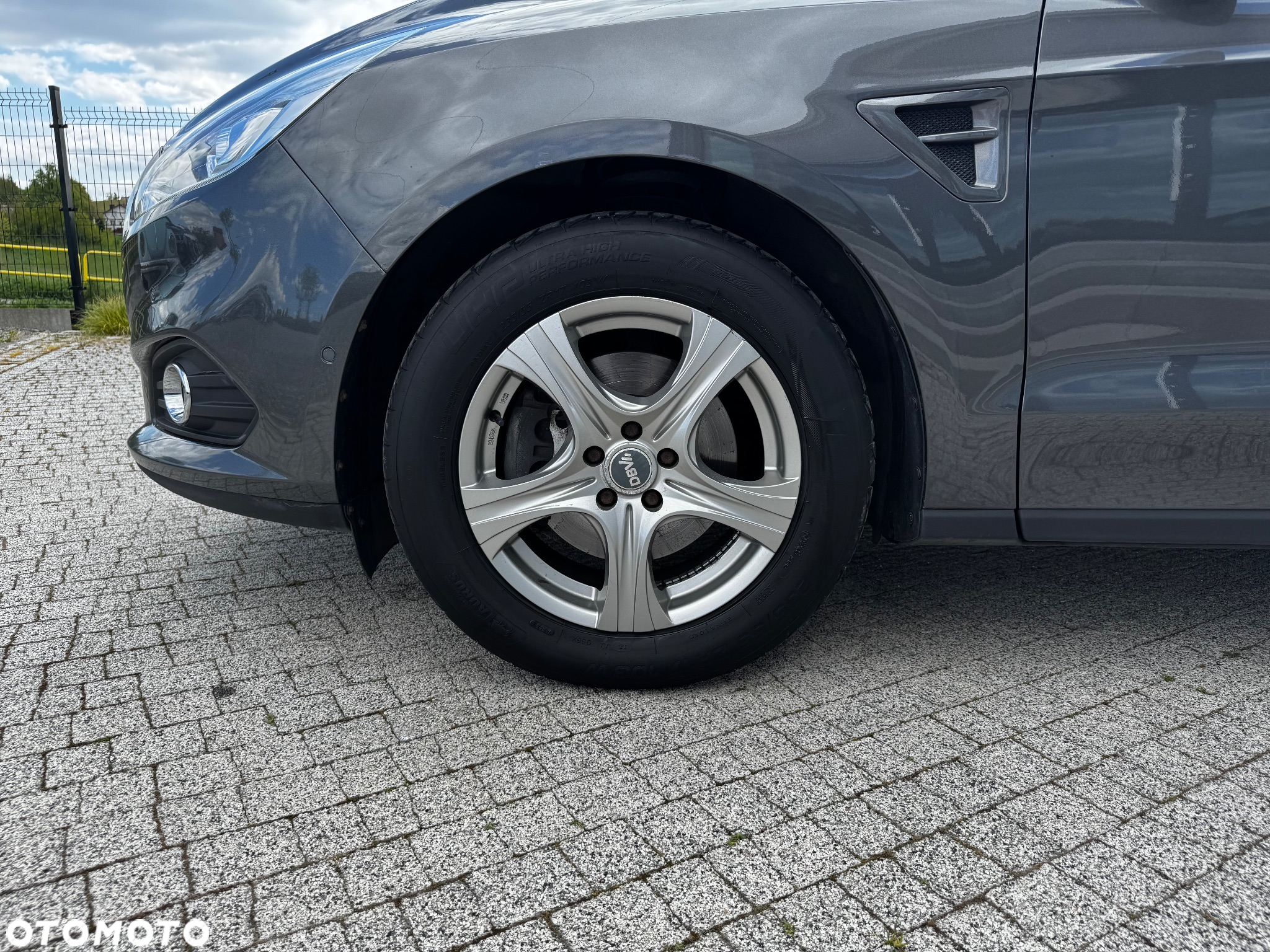 Ford S-Max - 10