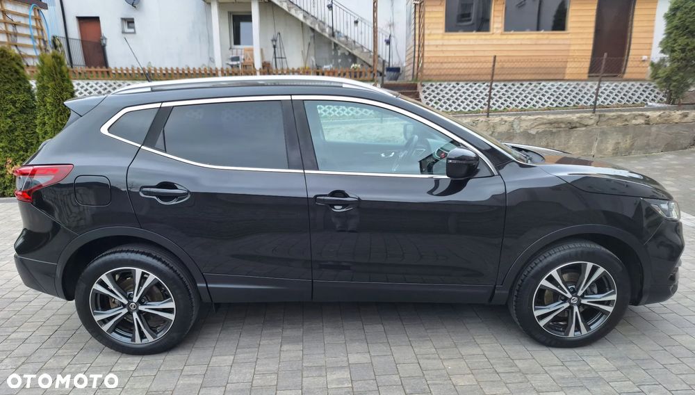 Nissan Qashqai 1.3 DIG-T N-Connecta - 4