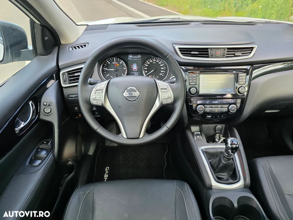 Nissan Qashqai 1.6 DCI ALL-MODE 4x4i TEKNA+ - 16