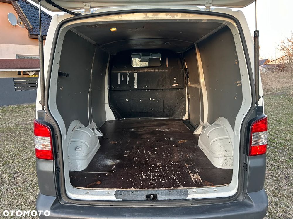 Volkswagen Transporter - 5