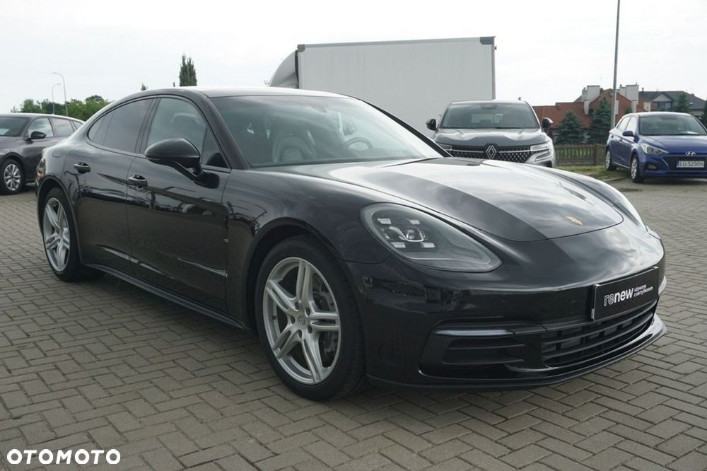 Porsche Panamera 4 - 3