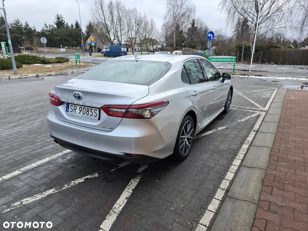 Toyota Camry 2.5 Hybrid Executive CVT - 6