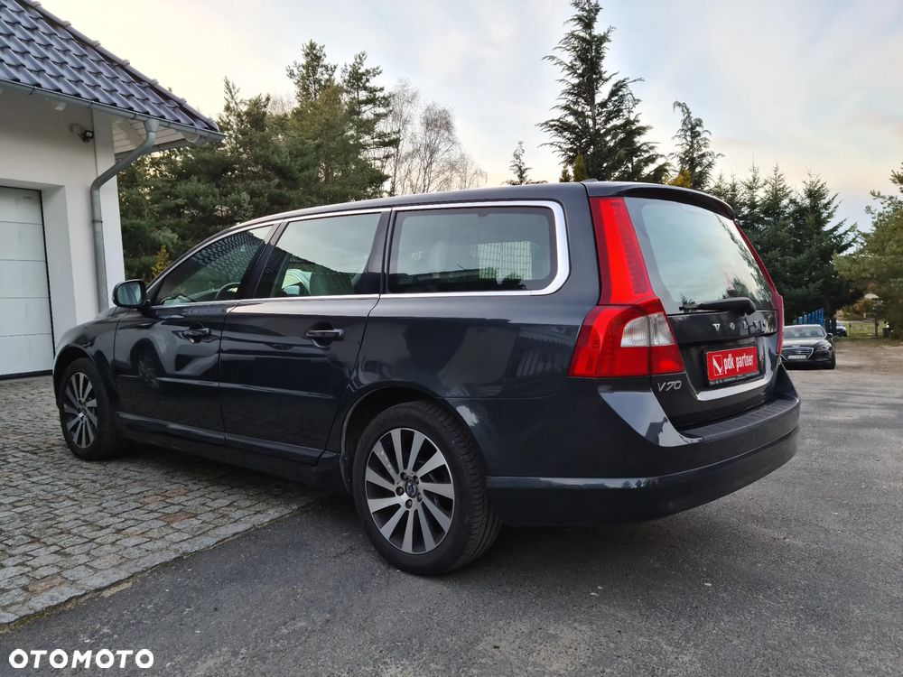 Volvo V70 D3 Summum - 15