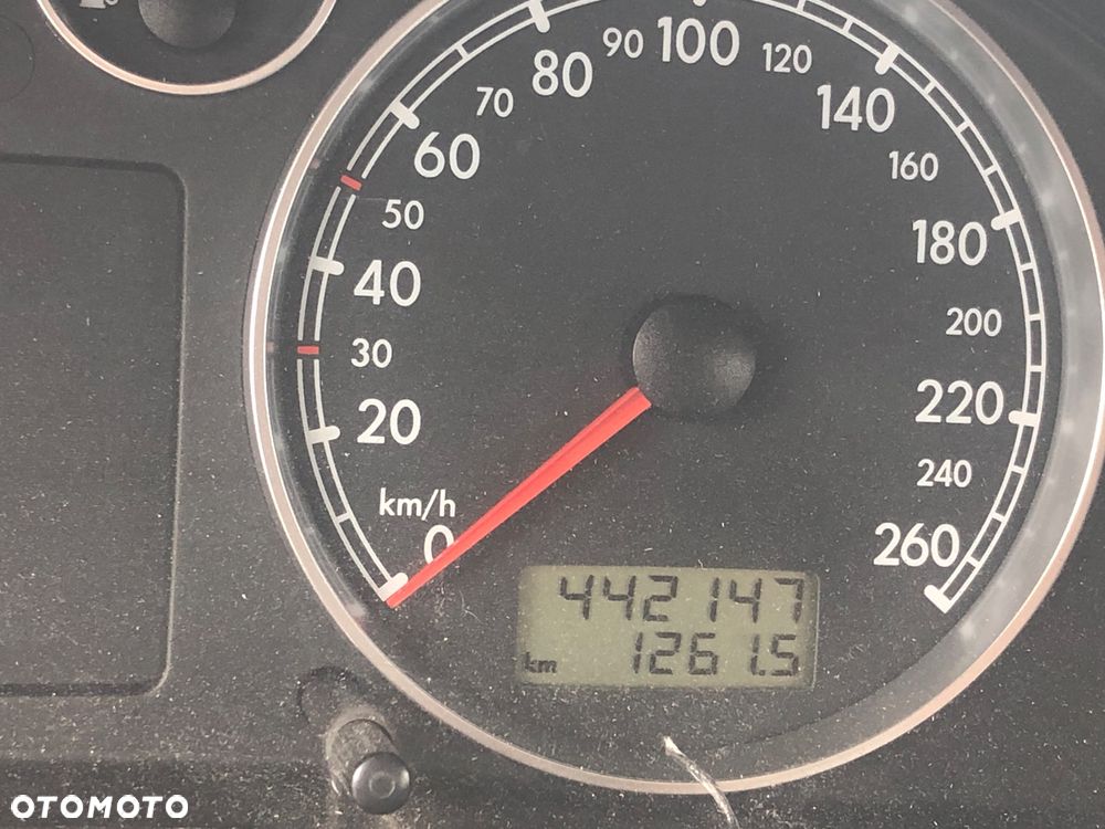 Volkswagen Passat 2.0 - 3