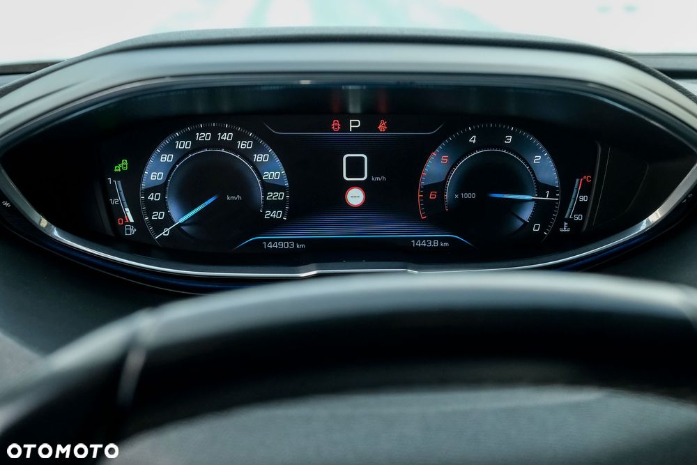 Peugeot 3008 BlueHDi 180 Stop & Start EAT8 Allure - 23
