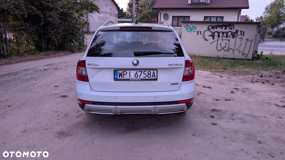 Skoda Octavia Scout 2.0 TDI 4x4 - 7
