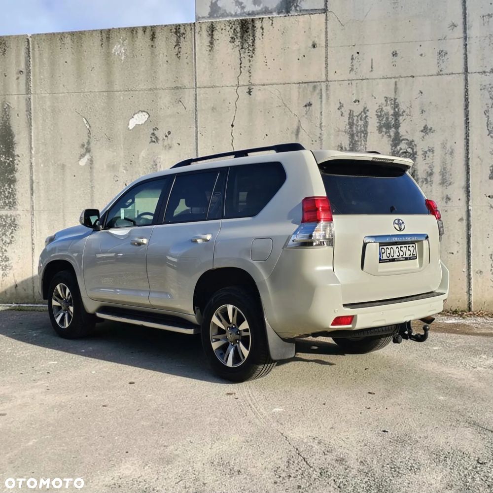 Toyota Land Cruiser LC 3.0 D-4D Prestige 7os - 3