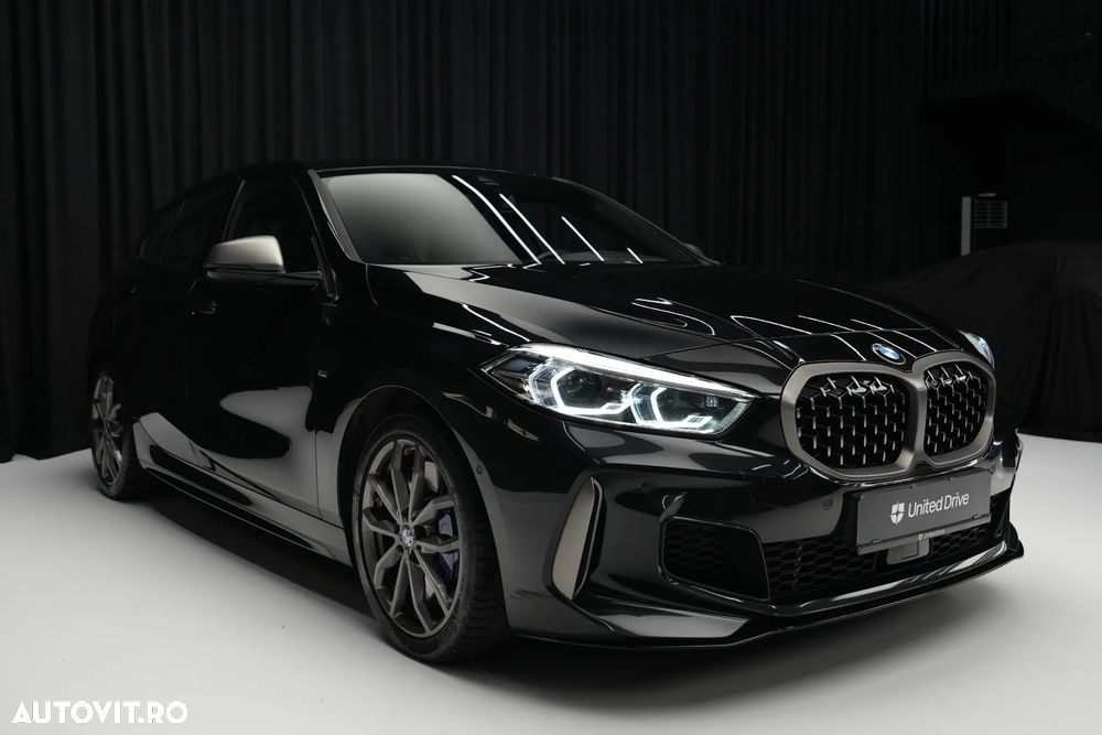 BMW M1 M135i xDrive AT - 3