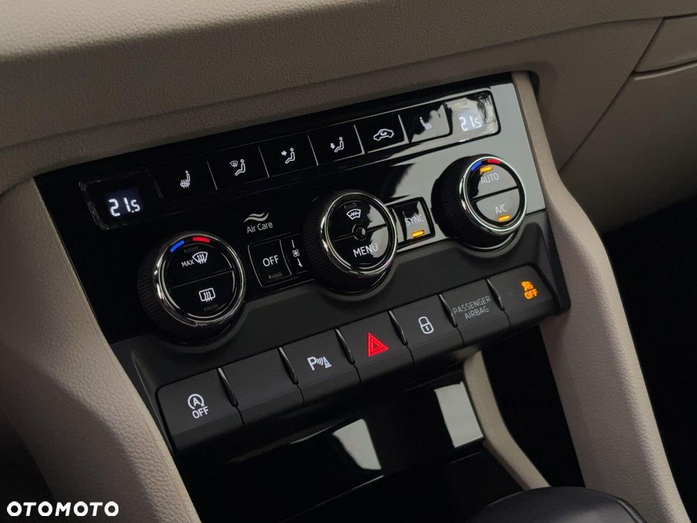 Skoda Karoq 2.0 TDI SCR 4x4 Style DSG - 26