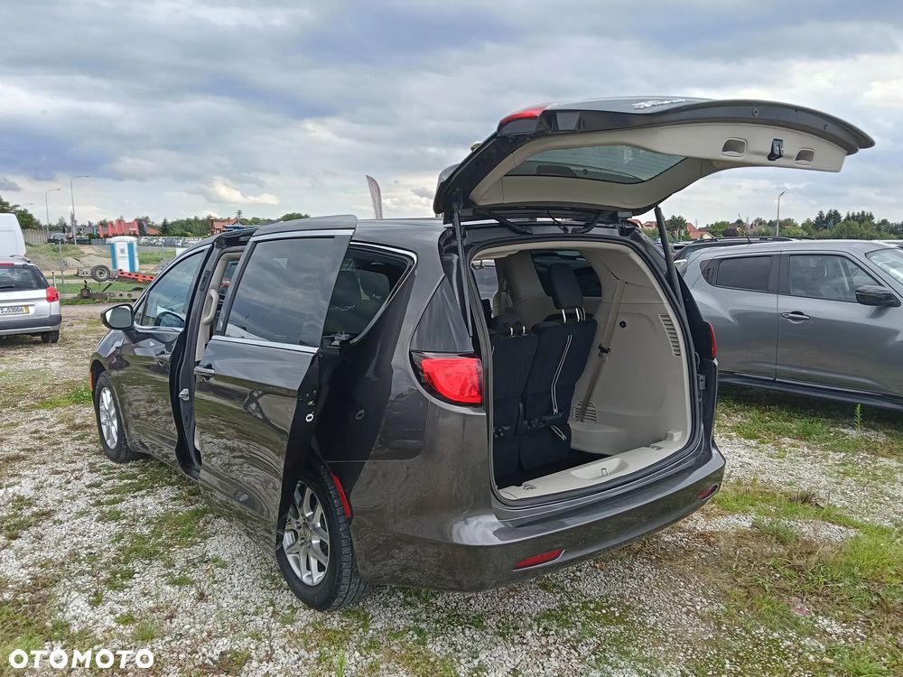 Chrysler Voyager - 26