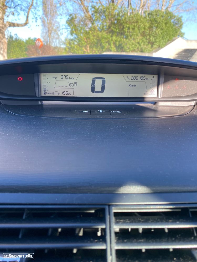 Citroën C4 1.6 HDi VTR Pack Airdream - 10