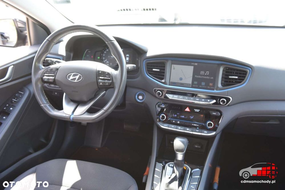 Hyundai IONIQ - 17