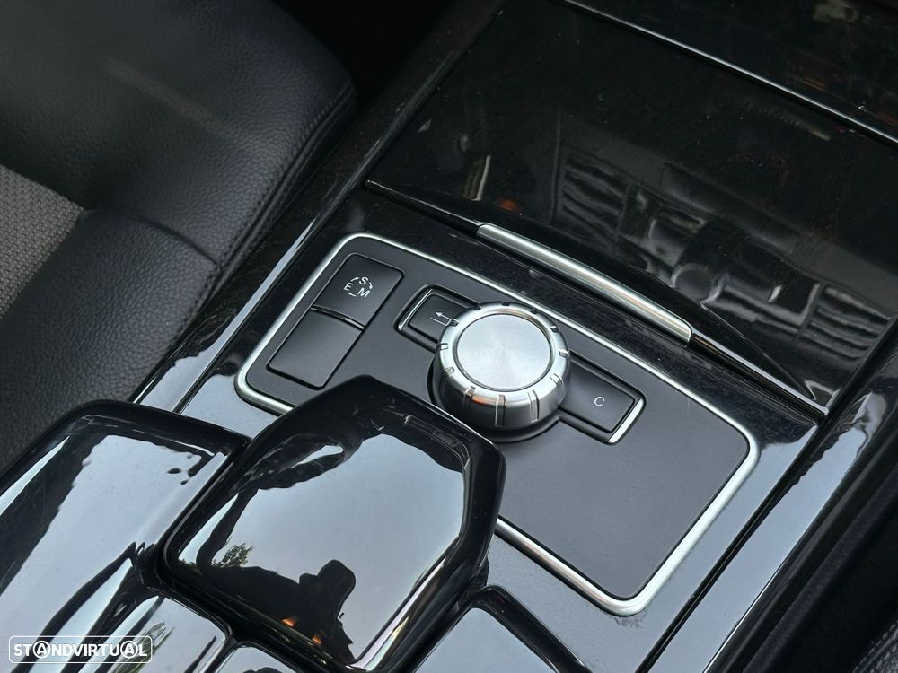 Mercedes-Benz E 300 BLUETEC Hybrid Avantgarde - 26
