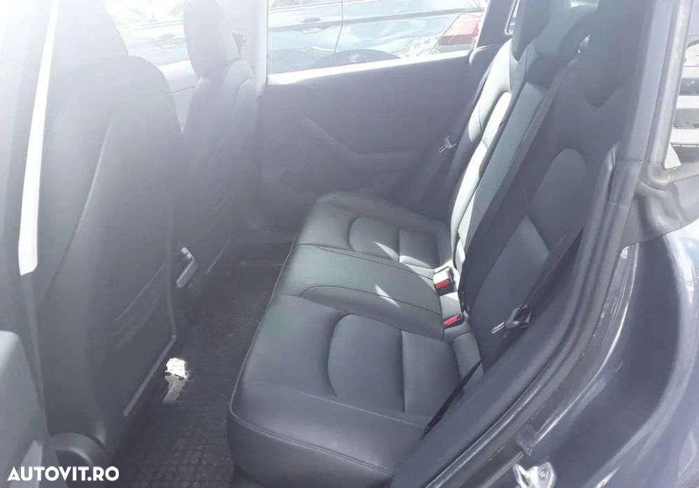 Tesla Model 3 Langstreckenbatterie Allradantrieb Dual Motor - 9
