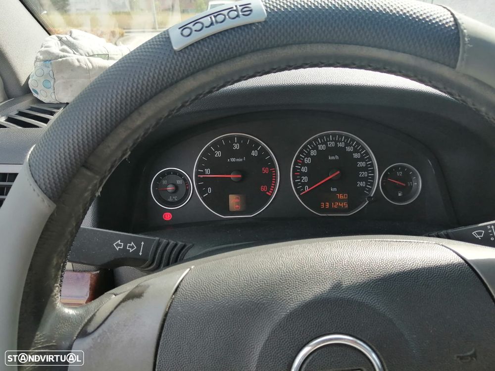 Opel Vectra GTS 2.2 DTi - 11