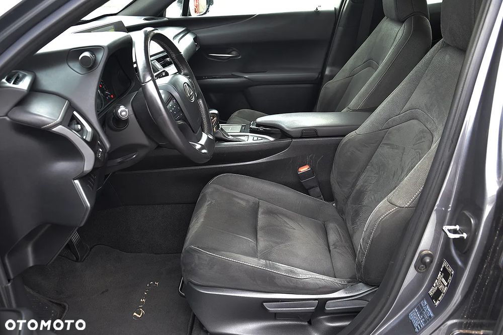 Lexus UX 250h Business Edition - 7