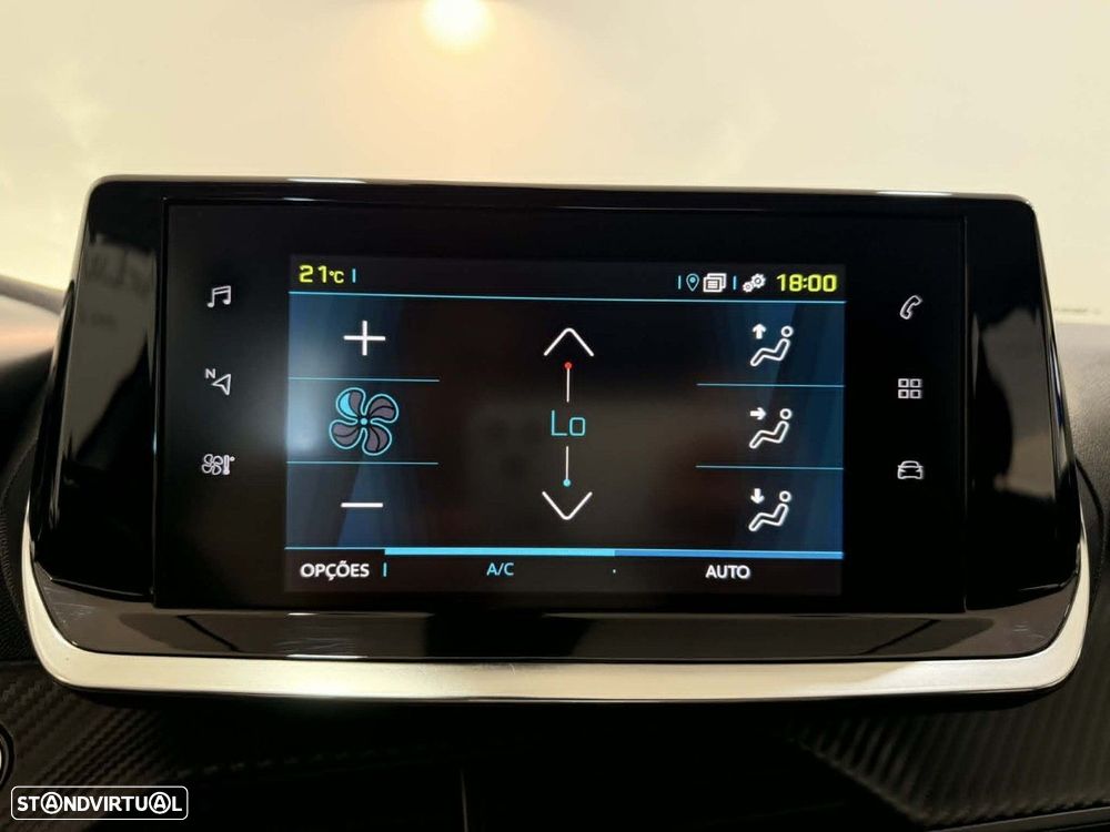 Peugeot e-2008 50 kWh Active - 19