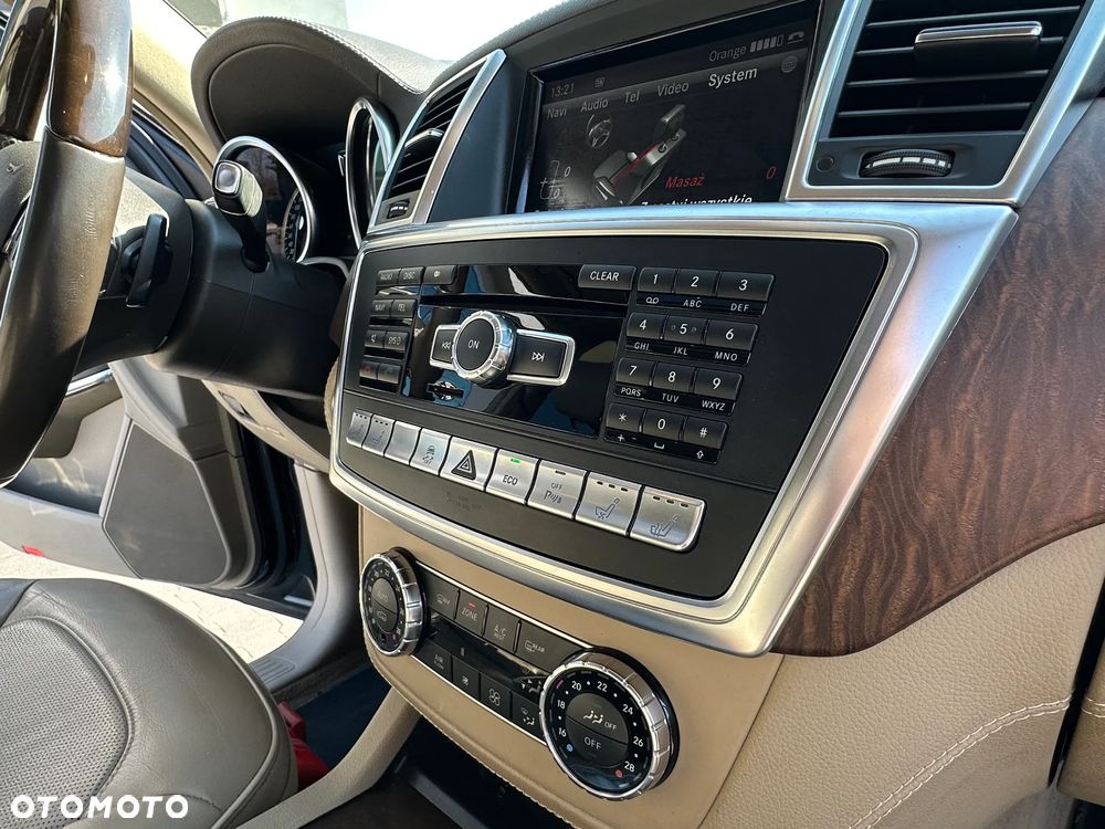 Mercedes-Benz GL - 24