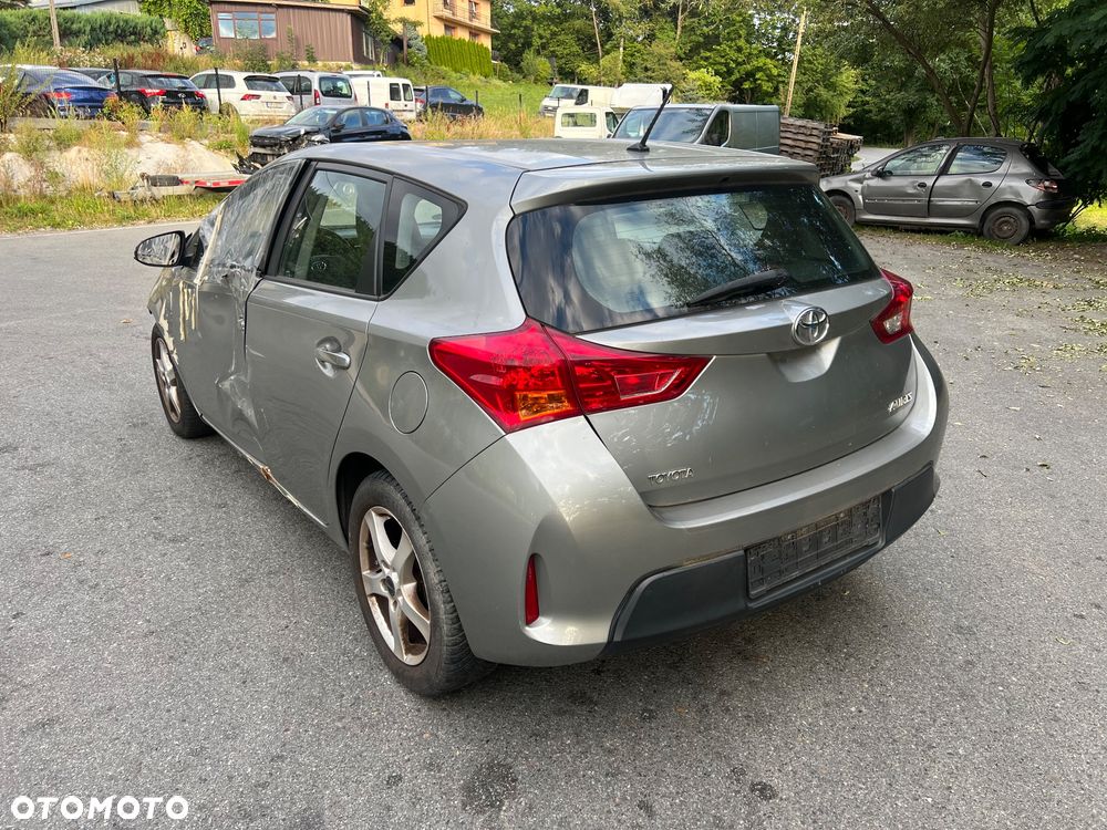 Toyota Auris 1.33 Dual-VVT-i Edition - 3
