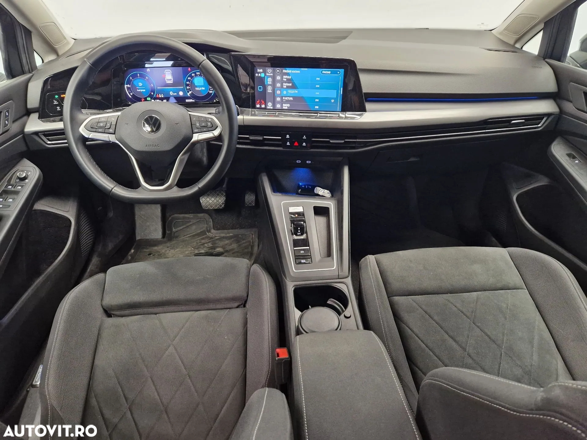 Volkswagen Golf - 5